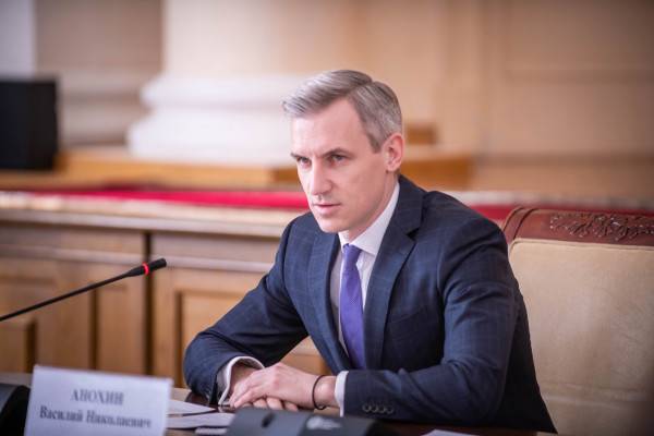 Василий Анохин, занимающий пост губернатора Смоленской области, значительно улучшил свои позиции в федеральном медиарейтинге