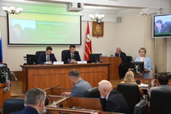 Депутаты Смоленской областной Думы поддержали законопроект о льготах по транспортному налогу для ветеранов и инвалидов боевых действий