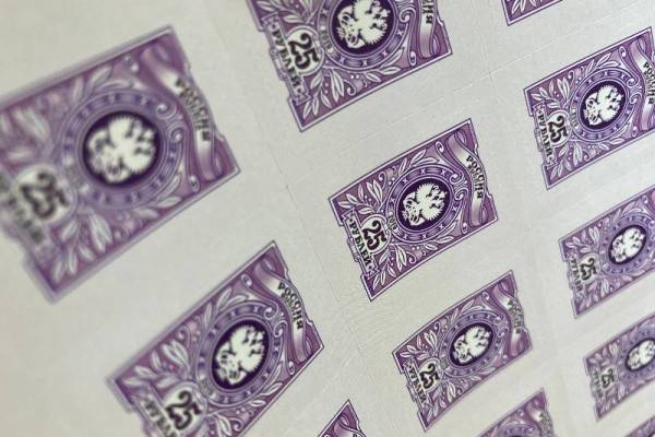 В Смоленской области ежегодно приобретают на почте около шести миллионов марок