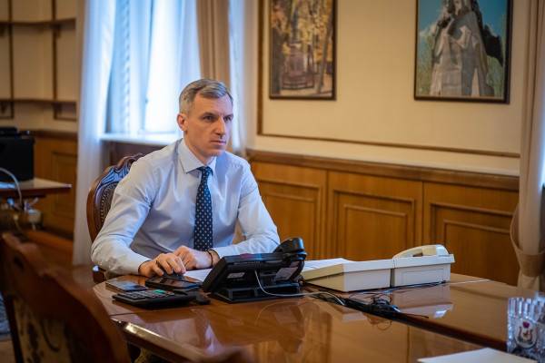 Василий Анохин: 1100 смолян необходимо расселить из аварийного жилья до конца декабря