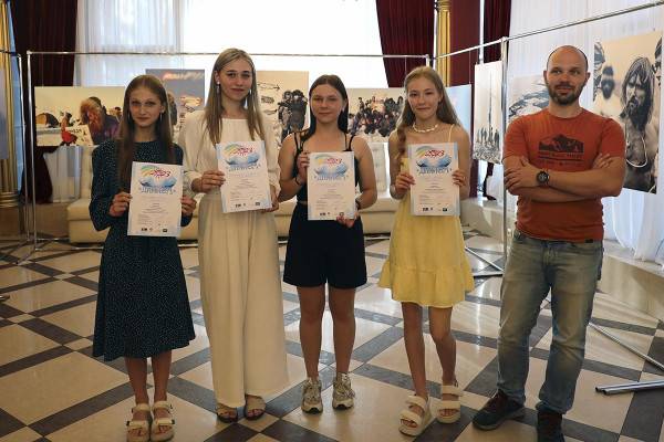 Десногорская школьница стала обладательницей главной награды детского форума проекта «Территория успеха: в объятиях природы» 