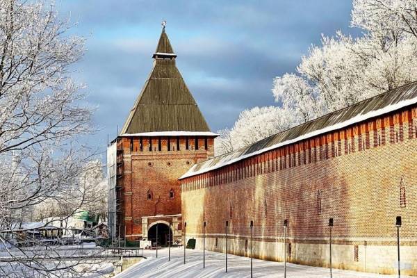 Ясная погода в Смоленской области с небольшим снегом