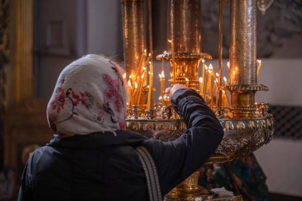 Православных смолян с Вербным воскресеньем поздравил Василий Анохин