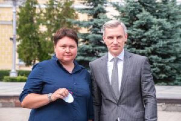 Новая машина для скорой помощи в больнице Рославля