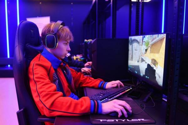 Федеральная поддержка фиджитал-спорта в Смоленской области Федеральная поддержка фиджитал-спорта в Смоленской области