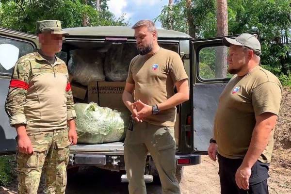 Артём Туров доставил очередной груз смоленским военнослужащим в зону СВО