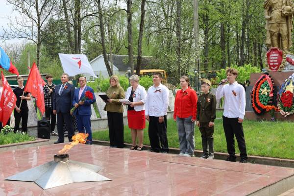 В Рославле 8 мая прошли митинги ко Дню Победы
