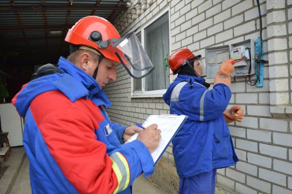 «Смоленскэнерго» предупреждает об ответственности за распространение и использование «заряженных» счетчиков