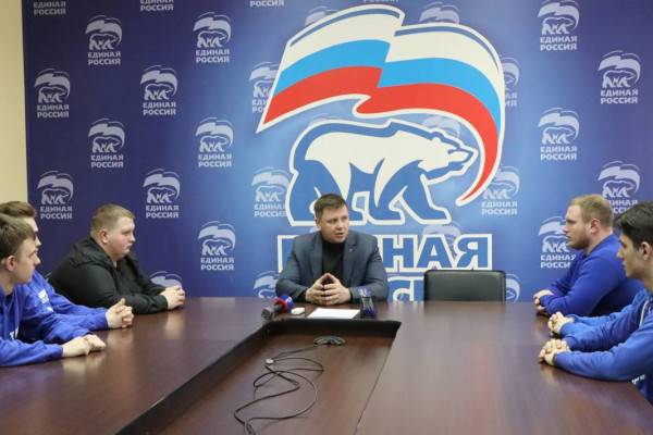 Смоленские молодогвардейцы отработали смену в госпиталях ЛНР и ДНР