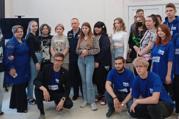 В Смоленске ветеран боевых действий Александр Глебов провел мастер-класс по оказанию первой медпомощи