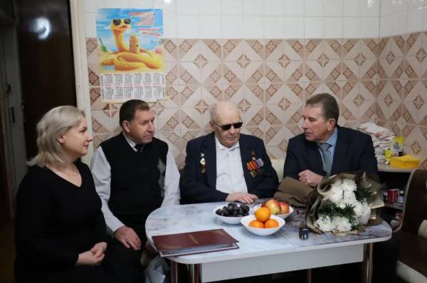 Герой Социалистического Труда Анатолий Шевцов удостоен почестей в День героев Отечества