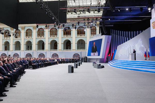 Игорь Ляхов присутствовал при оглашении послания Президента Федеральному Собранию