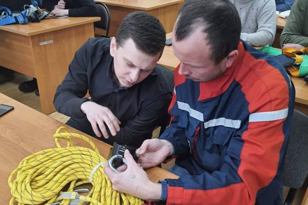 В 2023 году свою квалификацию уже повысили 977 сотрудников «Смоленскэнерго»