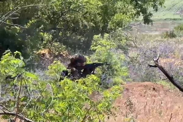 Кадры тренировок российских штурмовиков в зоне СВО