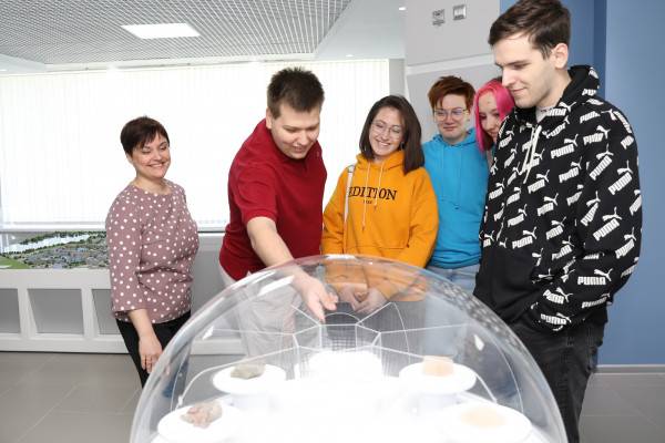 Смоленскую АЭС в 2023 году посетили 2125 жителей России