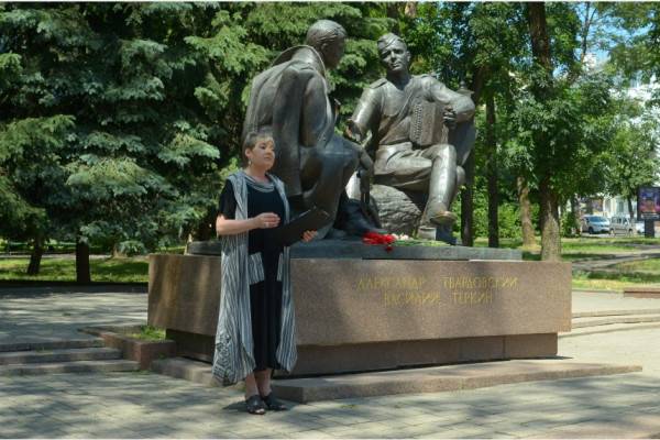 Смоляне отпраздновали День рождения Александра Твардовского