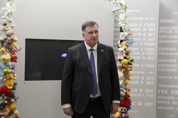 Участие Анатолия Овсянкина в «Диктанте Победы» и гашении марки в Смоленске