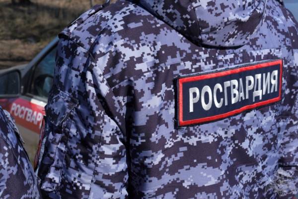 Задержание подозреваемых в краже в Смоленском гипермаркете Задержание подозреваемых в краже в Смоленском гипермаркете