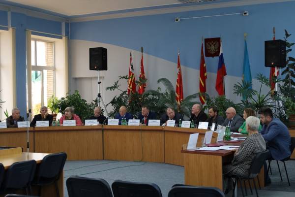 Важные решения Рославльской окружной Думы: бюджет, имущество и подготовка к зиме