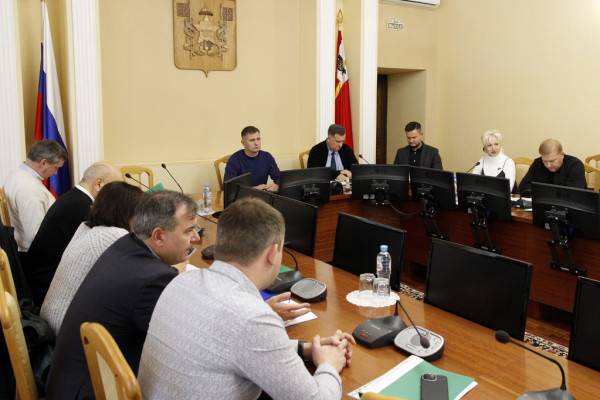 В Смоленском городском совете прошли профильные прессы