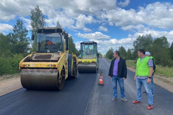 В Смоленской области общественники проинспектировали ход ремонта дорог