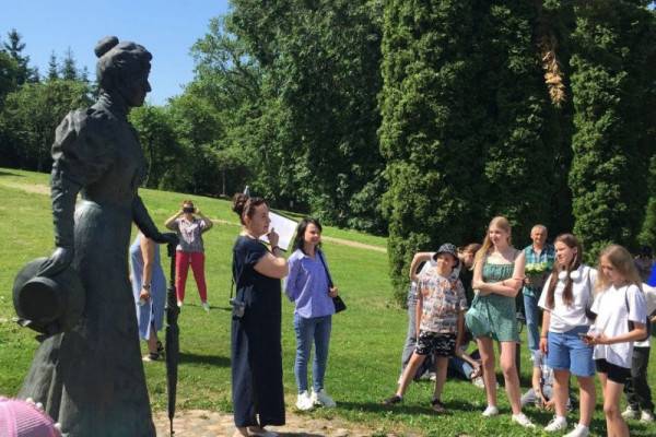 В историко-архитектурном комплексе «Теремок» в Смоленске отметили День рождения Марии Тенишевой