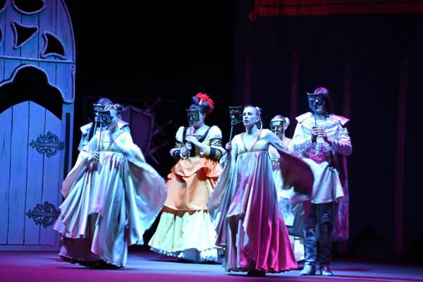 В Смоленском драмтеатре представили новогоднюю сказку