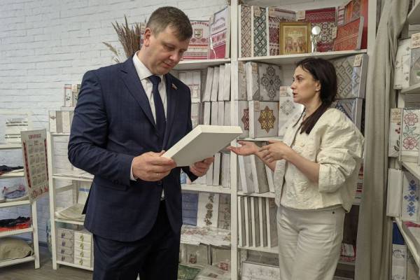 Визит российского сенатора в компанию 