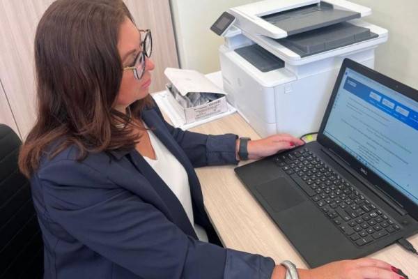 Директор гимназии №1 участвует в предварительном голосовании  Директор гимназии №1 участвует в предварительном голосовании