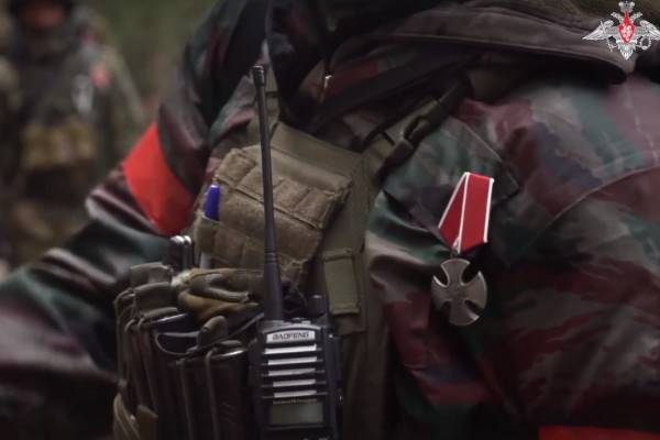 Воины российских штурмовых подразделений получили государственные награды