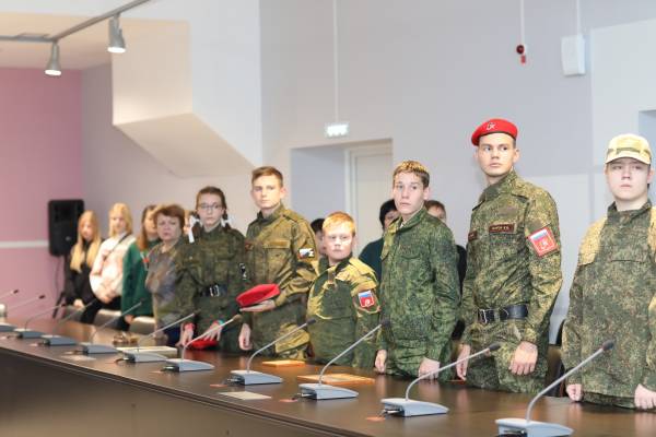 В Десногорске состоялся показ спектакля «Люди А на службе Отечеству»

