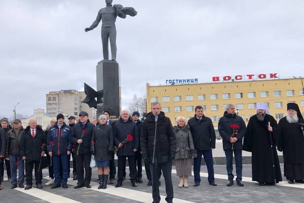 В Смоленской области состоялся митинг, посвященный 60-летию Юрия Гагарина