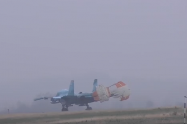 Экипаж Су-34 ВКС России уничтожил живую силу и военную технику ВСУ в приграничном районе Курской области Экипаж Су-34 ВКС России уничтожил живую силу и военную технику ВСУ в приграничном районе Курской области