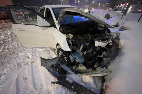 Стали известны подробности ДТП на улице Николаева в Смоленске