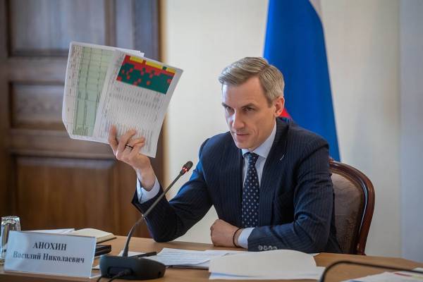 Василий Анохин вводит в Смоленской области еженедельный рейтинг работы органов власти с сообщениями в соцсетях и на Госуслугах