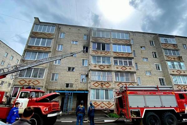 Пожар в квартире в Рославле
