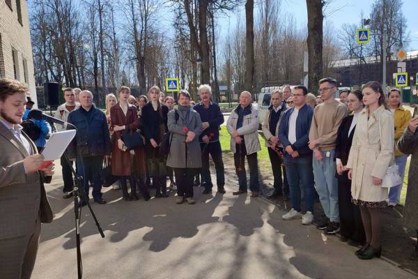 Открытие мемориальной доски в Смоленске