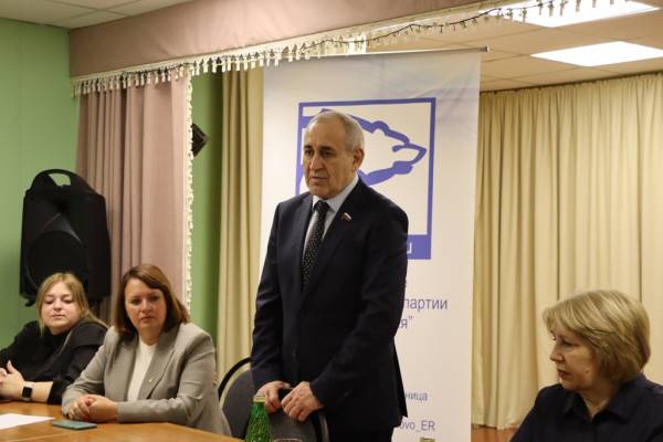 Встреча Сергея Неверова с партийными активистами в Кардымово Встреча Сергея Неверова с партийными активистами в Кардымово