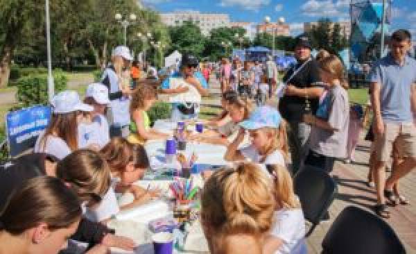 Фестиваль творчества и волонтерства «Атом Live — 2024» Росэнергоатома состоялся в Десногорске Фестиваль творчества и волонтерства «Атом Live — 2024» Росэнергоатома состоялся в Десногорске