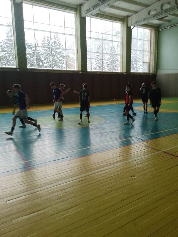 Молодежный мини-футбол: школа 