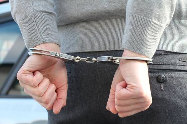 В Смоленске задержали 17-летнего курьера, похитившего ноутбук В Смоленске задержали 17-летнего курьера, похитившего ноутбук