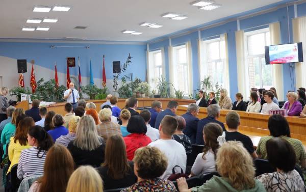 Награждение педагогов и учеников в Рославле