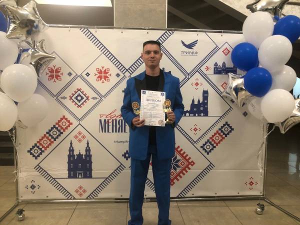 Рославльский музыкант стал вторым на международном конкурсе.