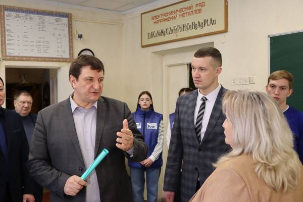 Ремонт в Краснинской школе: дополнительные потребности обсуждаются