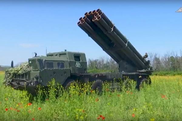 Расчеты «Торнадо-С» на Купянском направлении успешно поражают цели на расстоянии до 120 километров