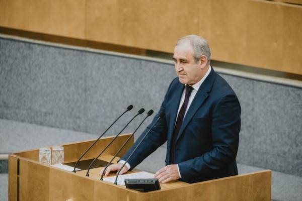 Одобренный законопроект о запрете открытия банковских счетов несовершеннолетними