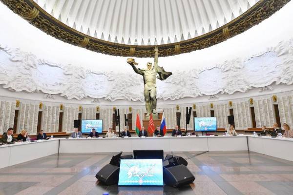 Участие губернатора Смоленской области в форуме 'Дорогами Памяти и Славы'