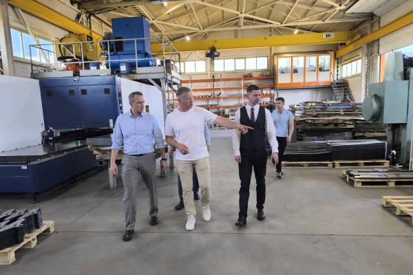 Расширение производства кровельных комплектующих в Смоленске