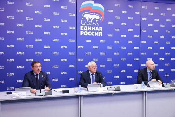 Якушев провел совещание по проекту «Городская среда»