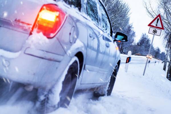 Госавтоинспекция МО МВД России «Рославльский» напоминает о необходимости смены автомобильных шин в зимний период